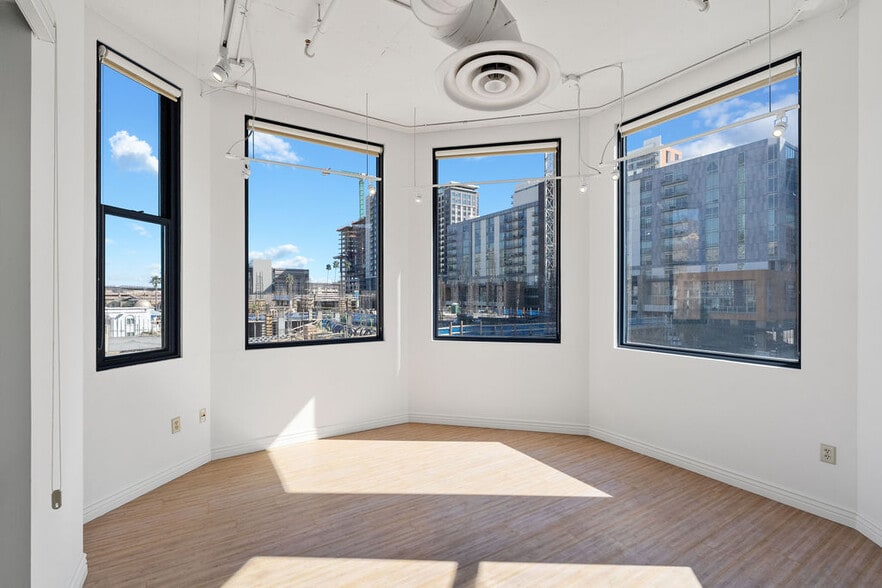 More Photos Of 21 E 6th St, Tempe Loft Creative Space For Sale