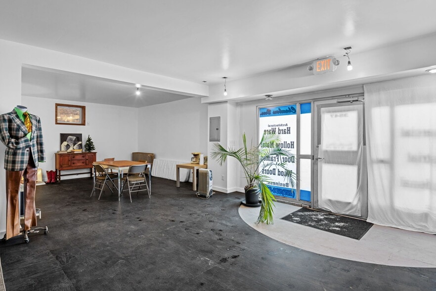 More Photos Of 3547 Kensington Ave, Philadelphia General Retail For Sale