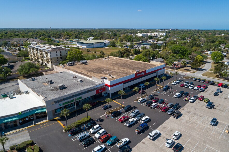 More Photos Of 6400 Massachusetts Ave, New Port Richey Supermarket For Lease