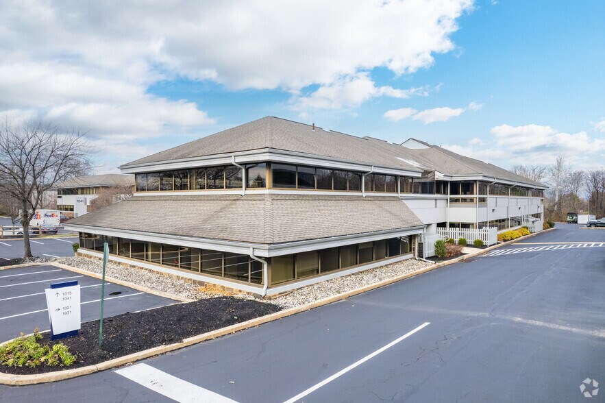 More Photos Of 1001-1041 Old Cassatt Rd, Berwyn Unknown For Lease