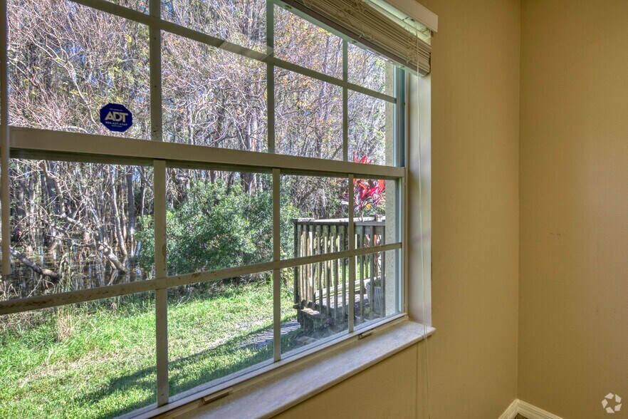 More Photos Of 16578 N Dale Mabry Hwy, Tampa Office For Sale