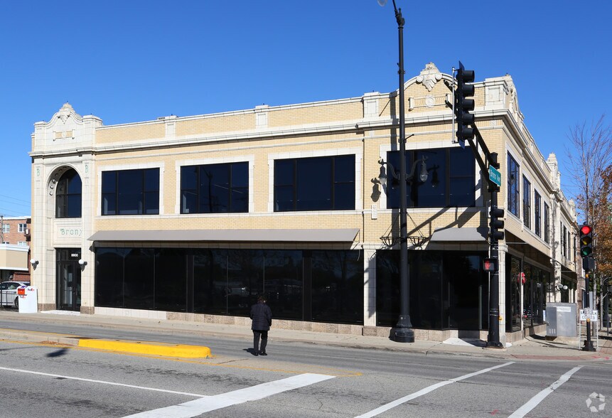 More Photos Of 8800 Bronx Ave, Skokie Coworking Space