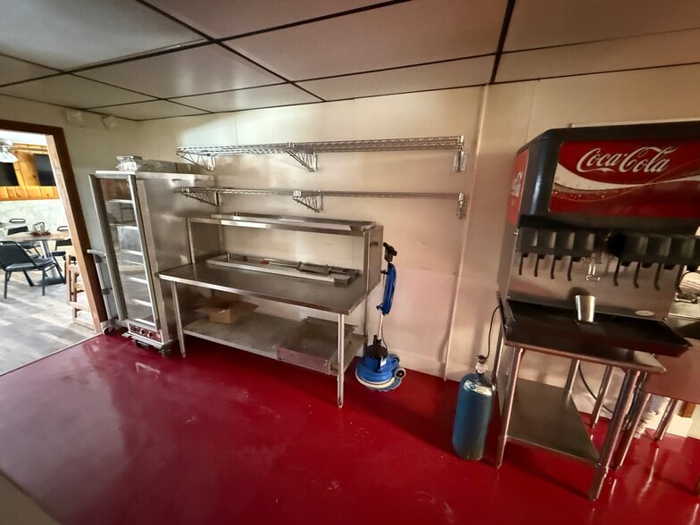 More Photos Of 1640 W US-2, Crystal Falls Restaurant For Sale