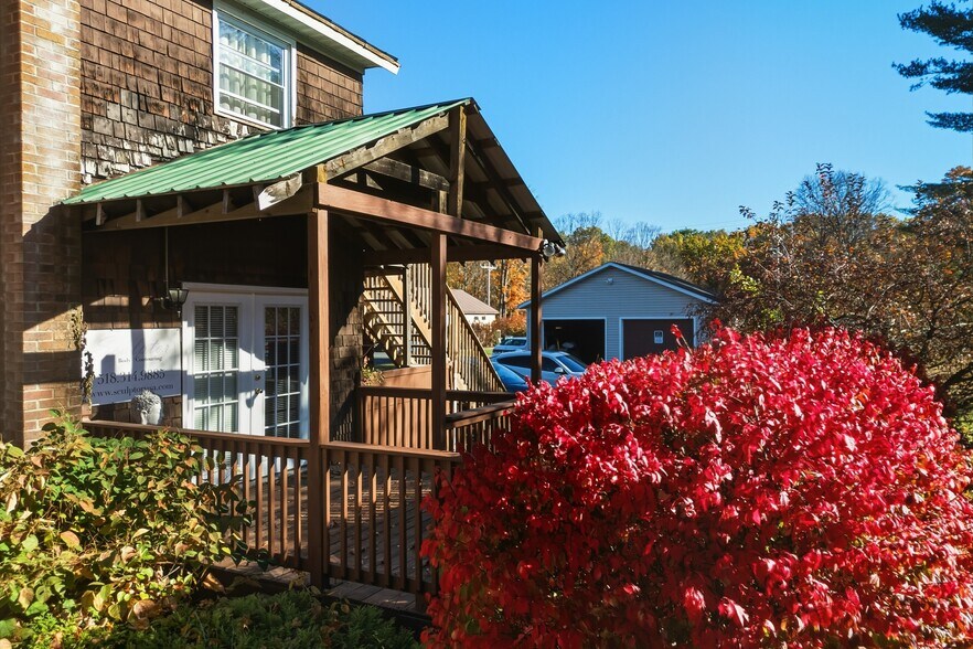 More Photos Of 460 Maple Ave, Saratoga Springs Storefront Retail Residential For Lease