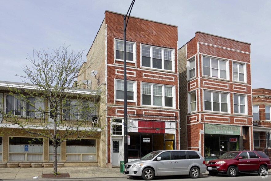 Primary Photo Of 3742 W Montrose Ave, Chicago Apartments For Sale