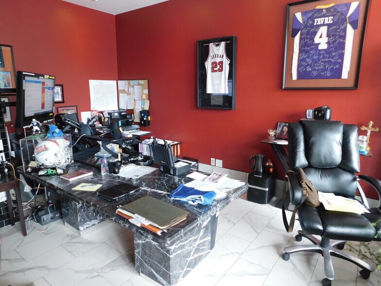 More Photos Of 68 W Main St, Danville Office For Lease