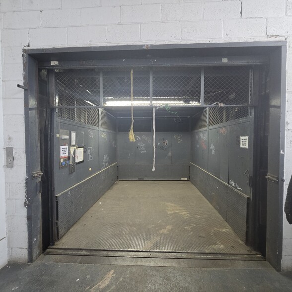 More Photos Of 1717 Troutman St, Ridgewood Warehouse For Lease