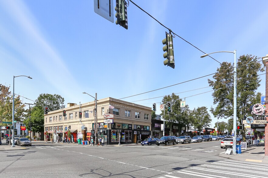 More Photos Of 4730 California Ave SW, Seattle Apartments For Lease