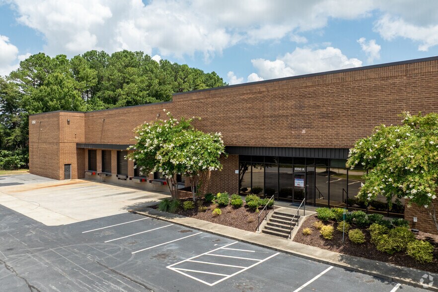 More Photos Of 6150 Lagrange Blvd SW, Atlanta Warehouse For Lease