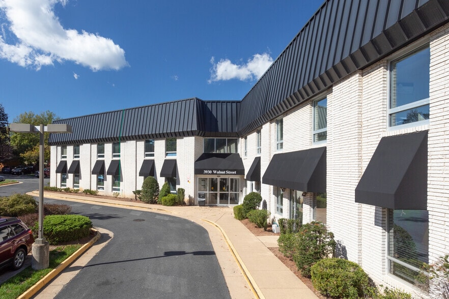 More Photos Of 3930 Walnut St, Fairfax Medical For Sale