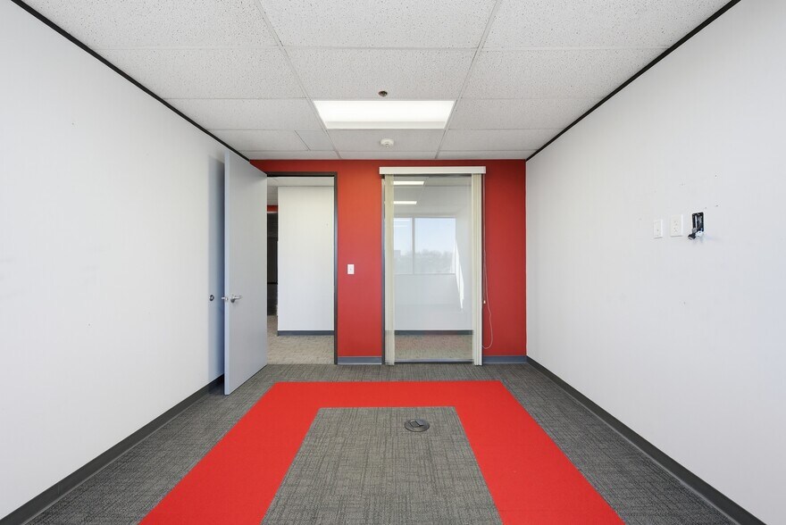 More Photos Of 8790 Governors Hill Dr, Cincinnati Office For Lease