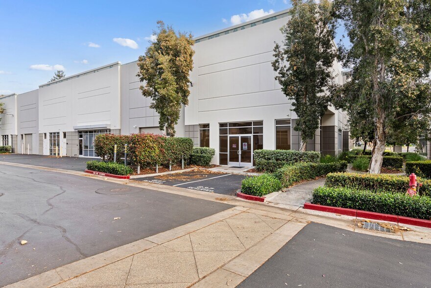 More Photos Of 809-837 Corporate Way, Fremont Office For Sale