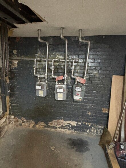 More Photos Of 322 Myrtle Ave, Brooklyn Storefront Retail Residential For Lease