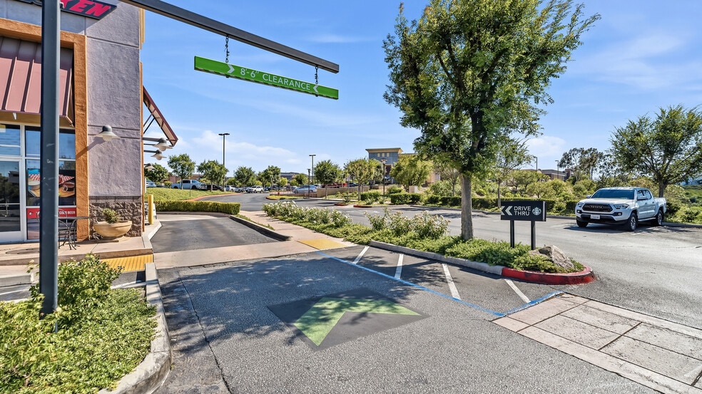 More Photos Of 26571-26583 Golden Valley Rd, Santa Clarita Restaurant For Sale