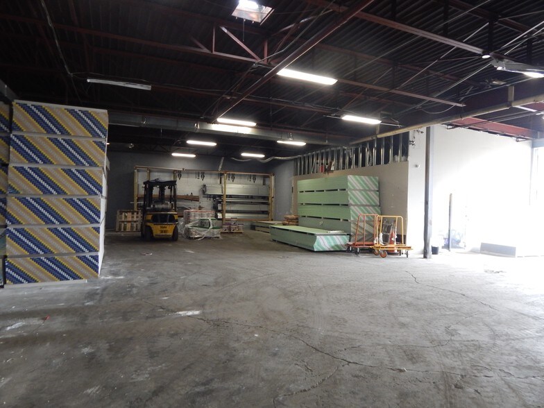 More Photos Of 209 Center St, Bridgeport Warehouse For Sale