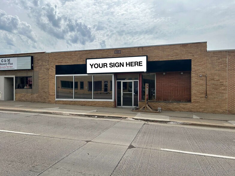 Primary Photo Of 1509-1521 E 10th St, Sioux Falls Storefront Retail Office For Lease