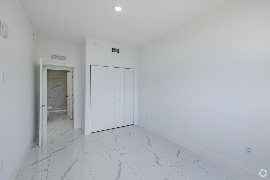 More Photos Of 1 Curtiss Pky, Miami Springs Apartments For Sale