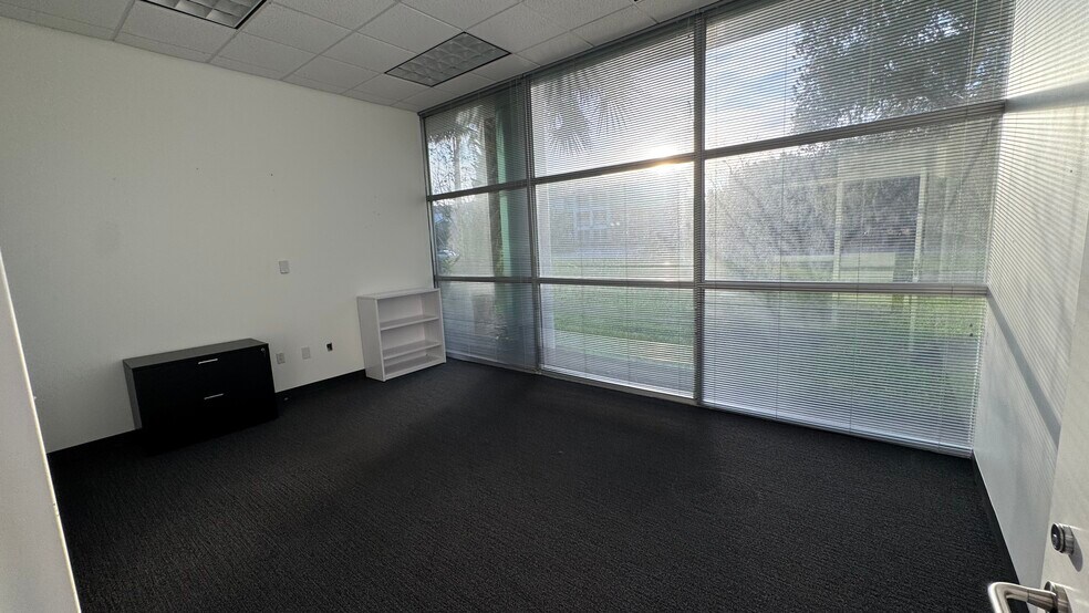 More Photos Of 2227 Welbilt Blvd, New Port Richey Office For Sale
