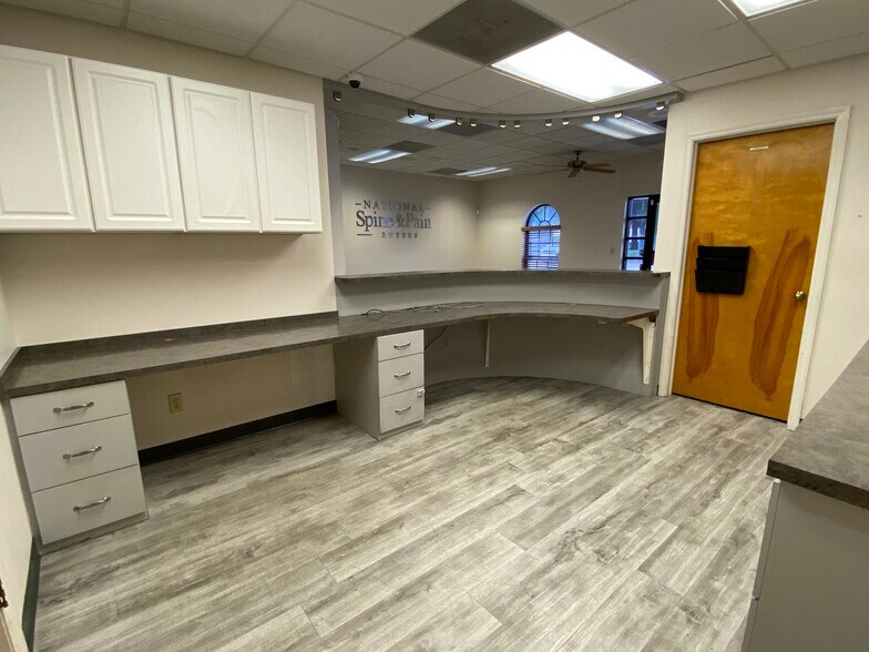More Photos Of 918 Rolling Acres Rd, Lady Lake Medical For Lease