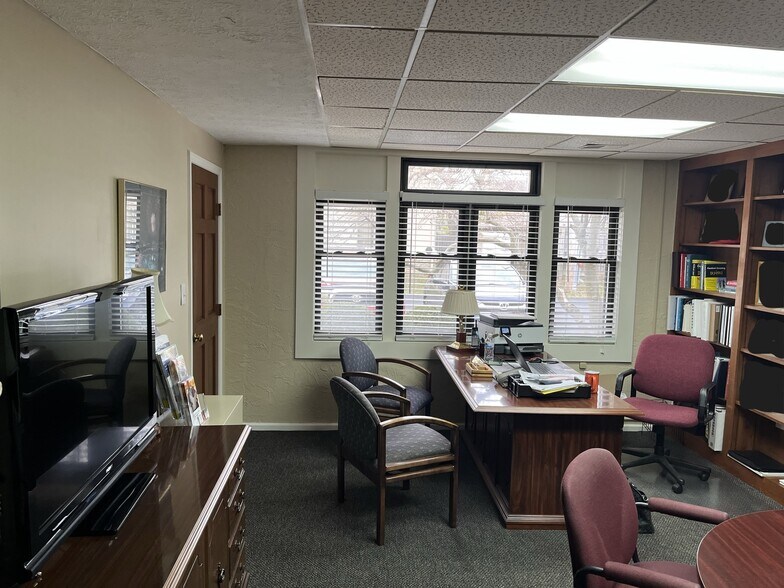 More Photos Of 4920 Reed Rd, Columbus Loft Creative Space For Lease