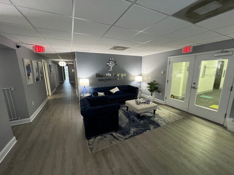 Primary Photo Of 5353 N Federal Hwy, Fort Lauderdale Medical For Lease