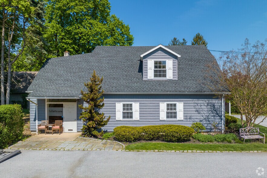 More Photos Of 61 Cassatt Ave, Berwyn Office Residential For Sale