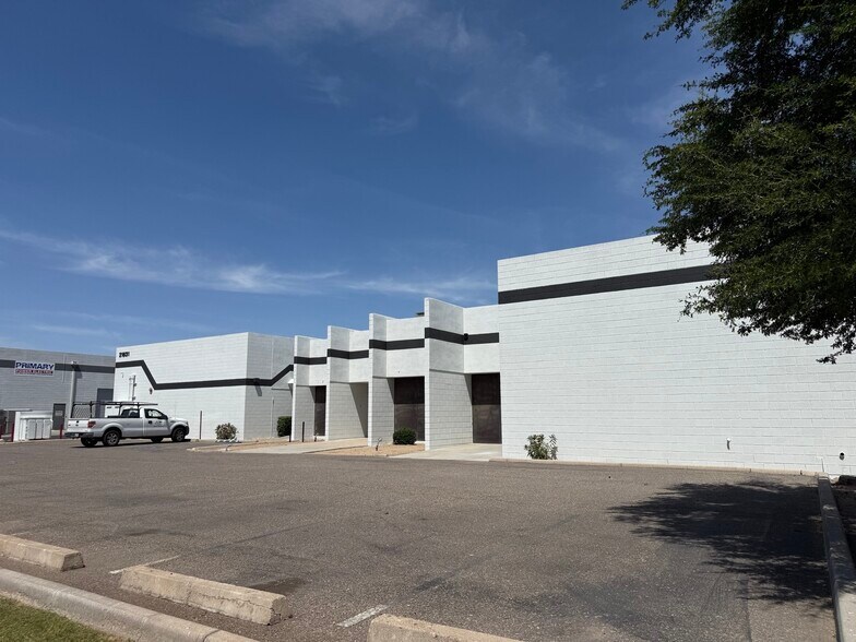 Primary Photo Of 21631 N 3rd Ave, Phoenix Manufacturing For Lease