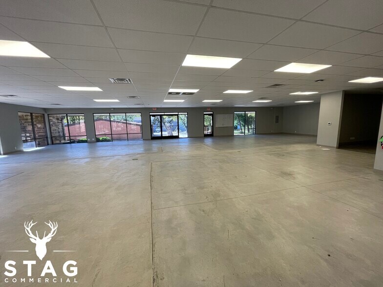 More Photos Of 1716 Scripture St, Denton Office Residential For Lease