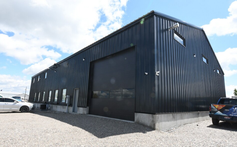 More Photos Of 2 N 580 W, Blackfoot Light Manufacturing For Lease