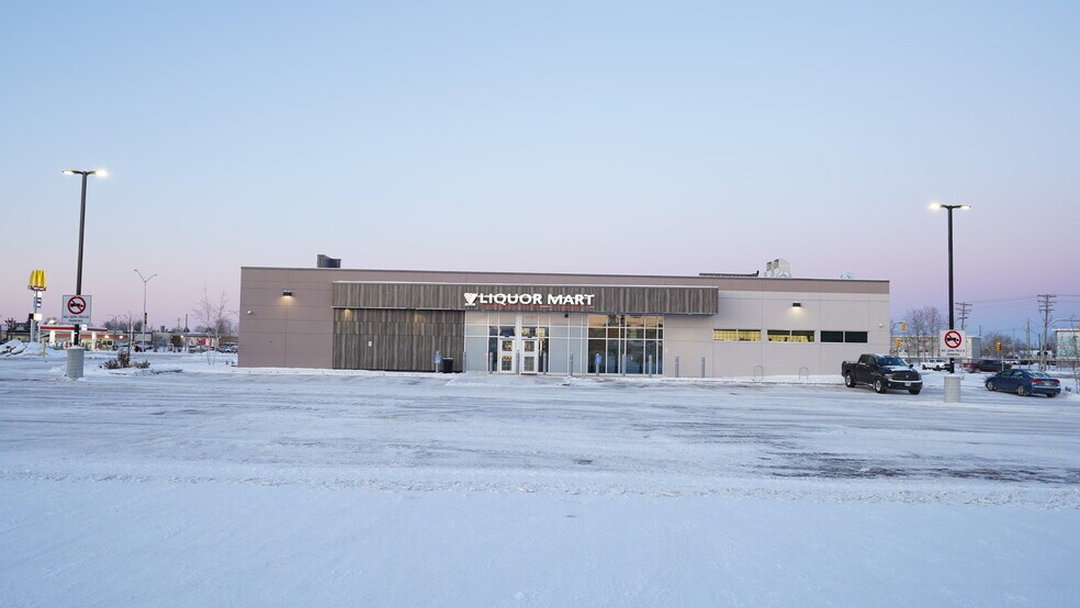 More Photos Of 300 Mystery Lake Rd, Thompson General Retail For Lease