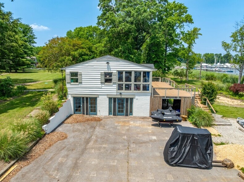 More Photos Of 1052 Old Turkey Point Rd, Edgewater Marina For Sale