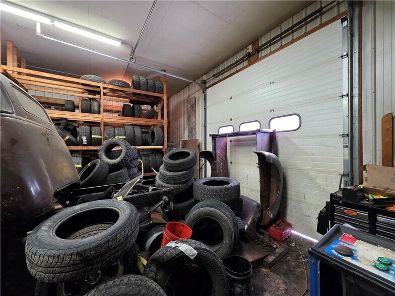 More Photos Of 3522 Andover Rd, Wellsville Auto Repair For Sale