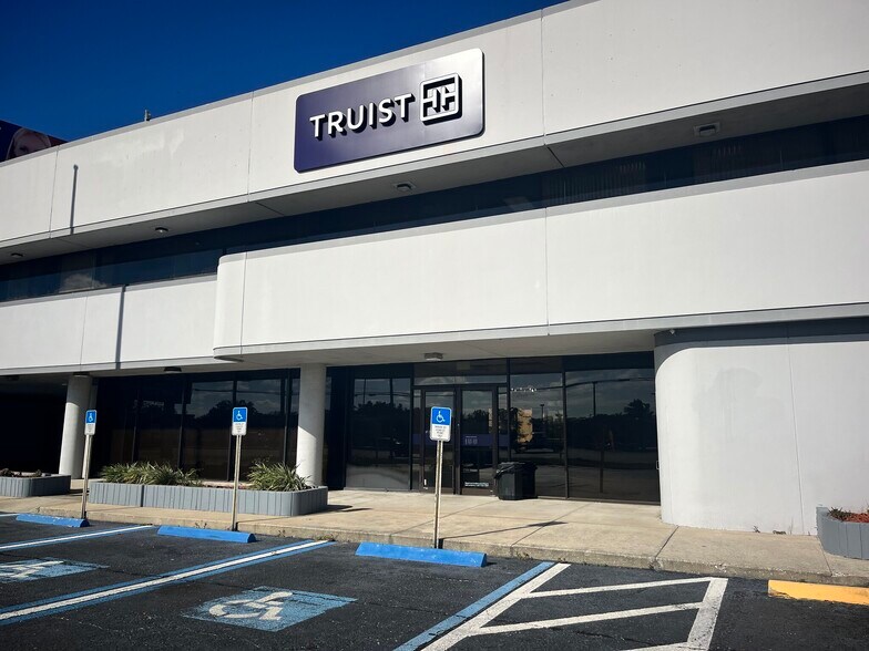 More Photos Of 9501 US Highway 19, Port Richey Office For Sale