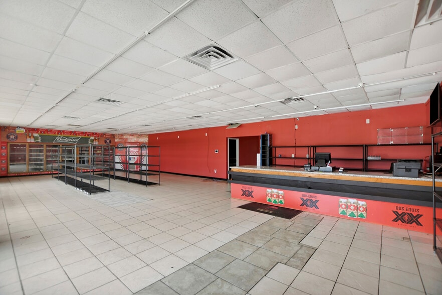More Photos Of 9240 State Highway 75 S, New Waverly Convenience Store For Sale