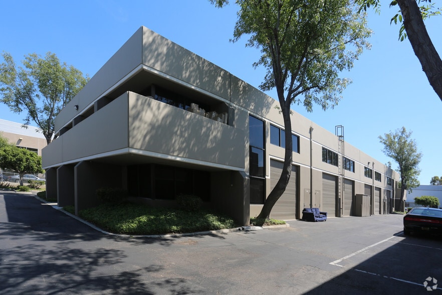 More Photos Of 3100 Airway Ave, Costa Mesa Light Manufacturing For Lease