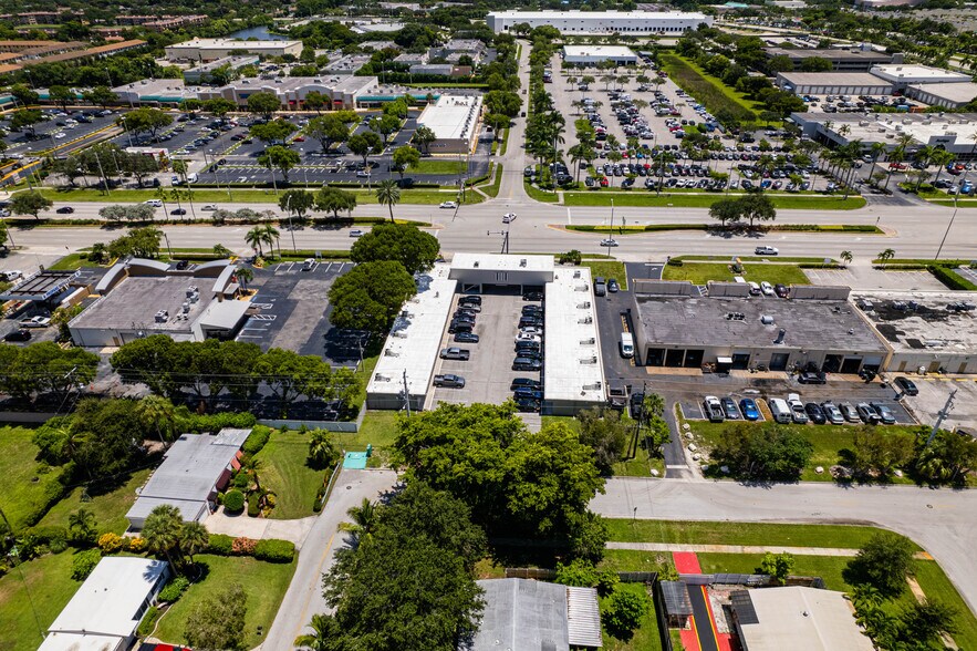 More Photos Of 2333 N State Road 7, Margate Medical For Lease