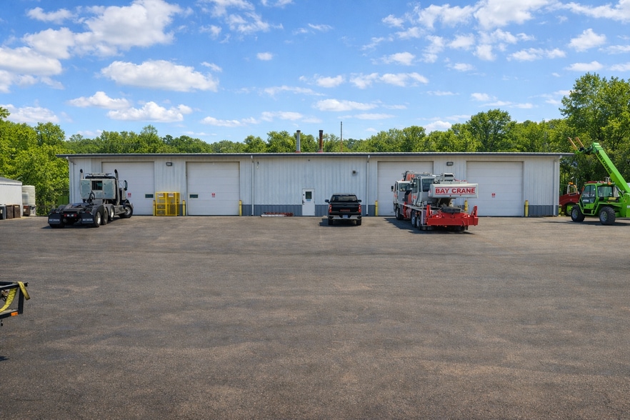 More Photos Of 1349 E Main St, Griffith Warehouse For Sale