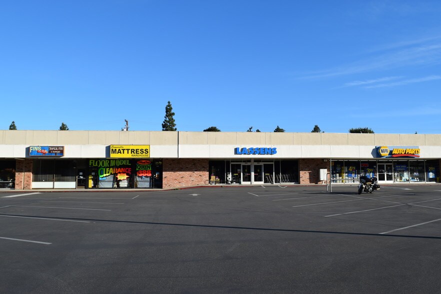 Primary Photo Of 2167-2175 Pickwick Dr, Camarillo Storefront Retail Office For Sale