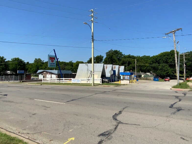 More Photos Of 7822 Troost Ave, Kansas City Carwash For Sale