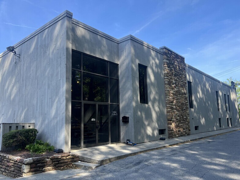 More Photos Of 3902-3904 Franklin Rd, Roanoke Office For Lease