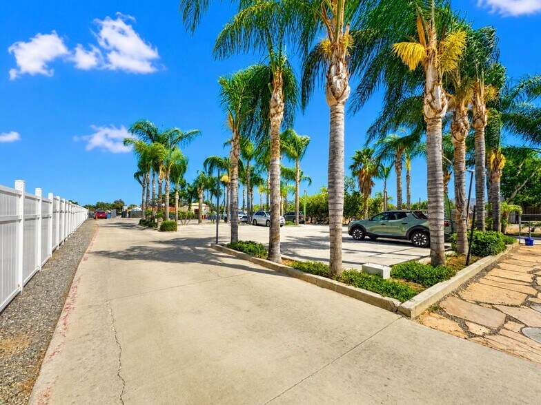 More Photos Of 5666 Etiwanda Ave, Jurupa Valley Storefront For Sale