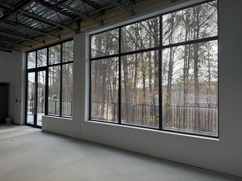 More Photos Of 4560 Satellite Blvd, Duluth General Retail For Sale