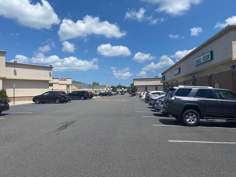 More Photos Of 2350 Nesconset Hwy, Stony Brook General Retail For Lease