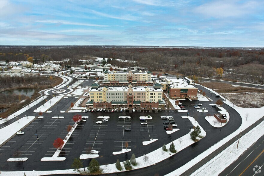 More Photos Of 400 Park Point Dr, Rochester Apartments For Lease