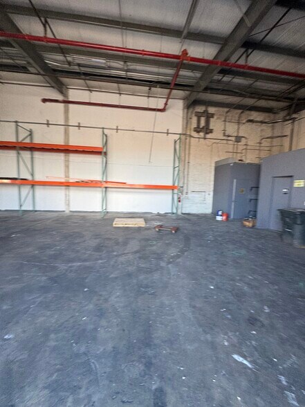 More Photos Of 2703 Richmond Ter, Staten Island Warehouse For Lease
