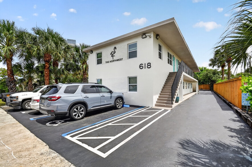 More Photos Of 618 6th St, West Palm Beach Apartments For Sale