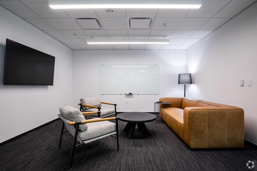 More Photos Of 1 Mid America Plz, Oakbrook Terrace Office For Lease