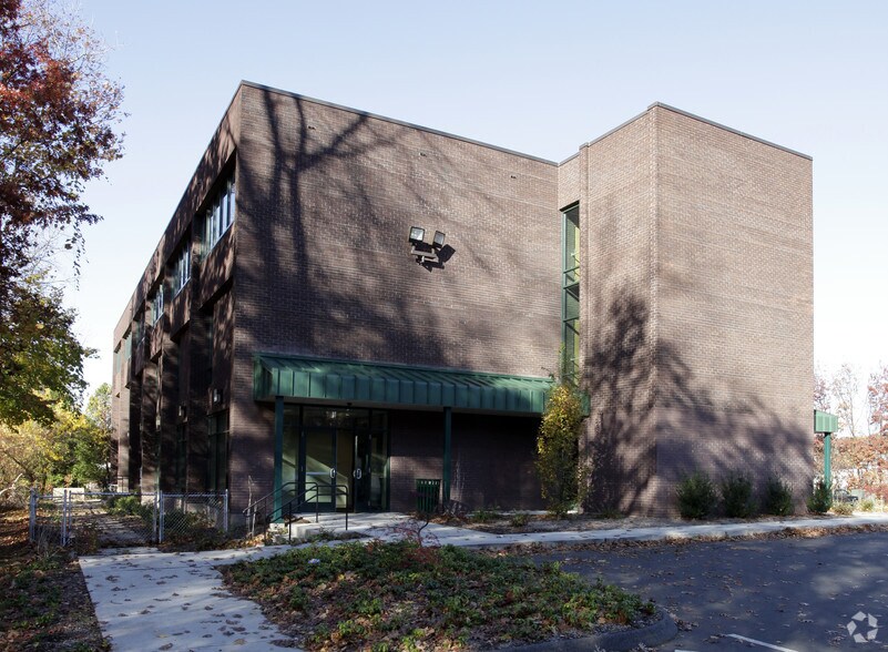 More Photos Of 335 Broad St, Manchester Office For Lease