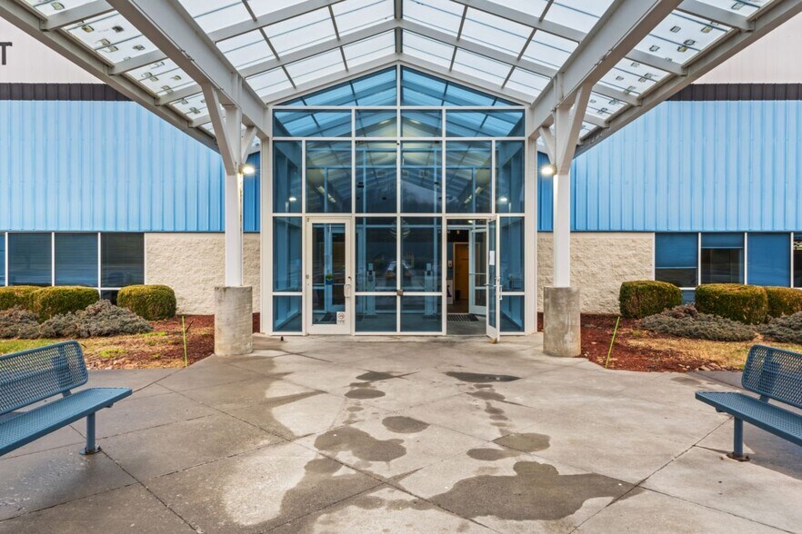 More Photos Of 978 Regional Park Rd, Lebanon Medical For Sale