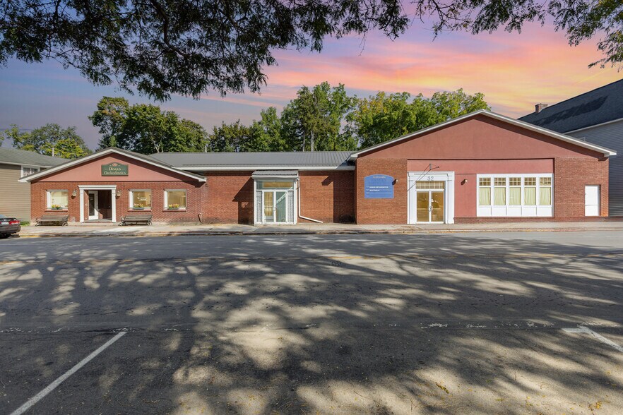 Primary Photo Of 32 Main St, Scottsville Storefront For Sale